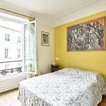 Chic Retreat, Central Marais